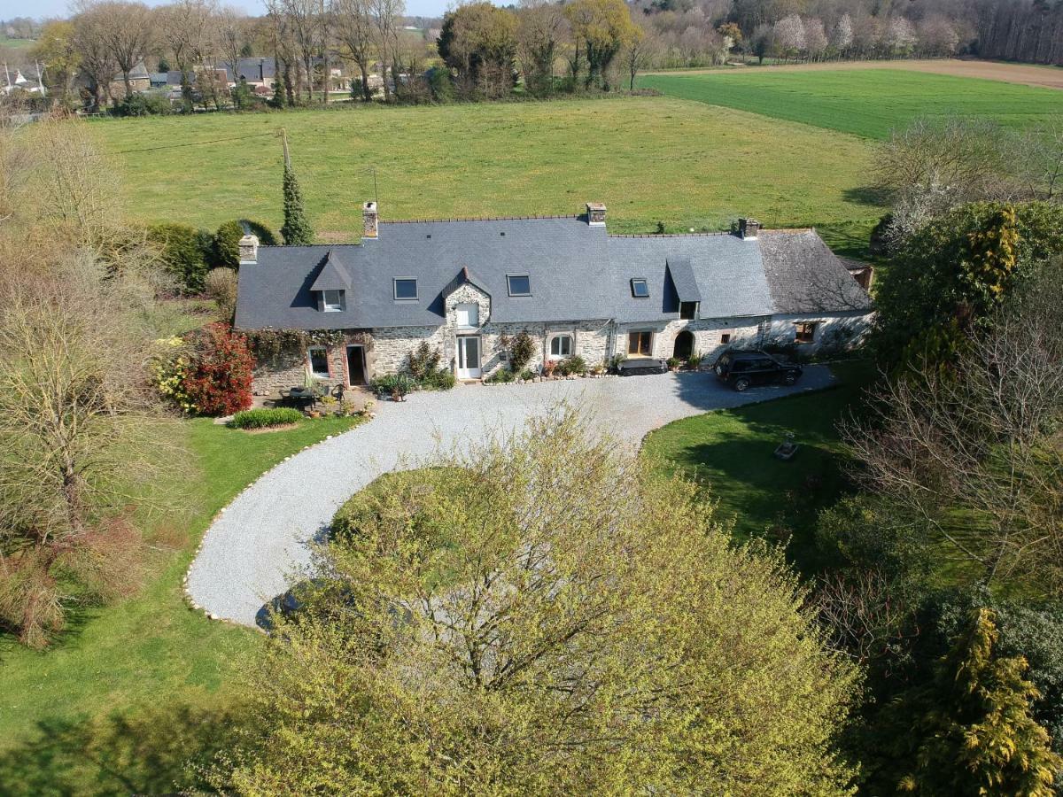 La Ville De Mainguy Josselin Exterior photo